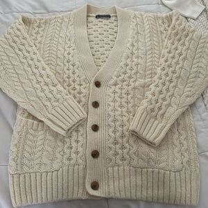 BRANDY MELVILLE/ NEVER WORN!!